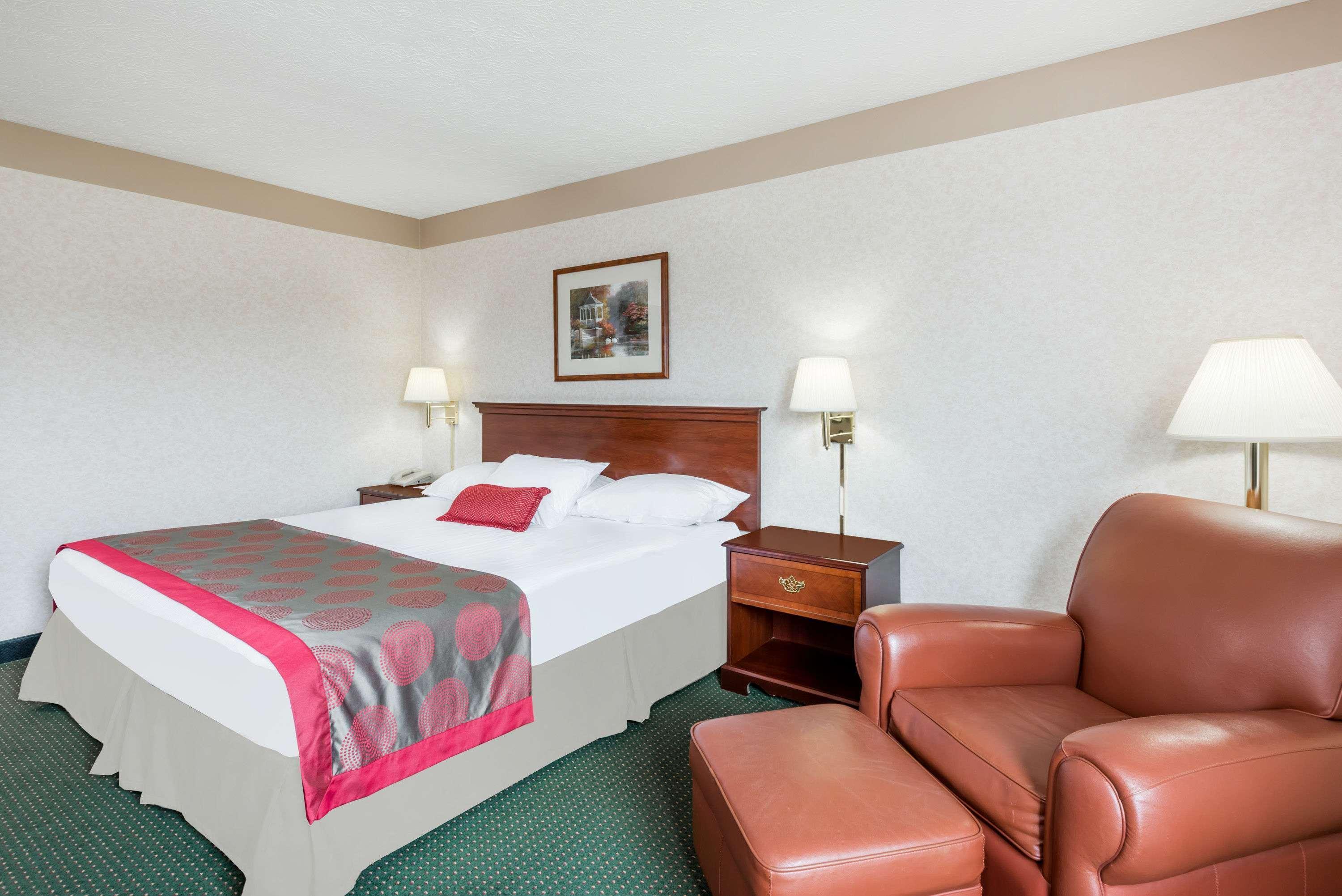 Ramada By Wyndham Strasburg Dover Dış mekan fotoğraf