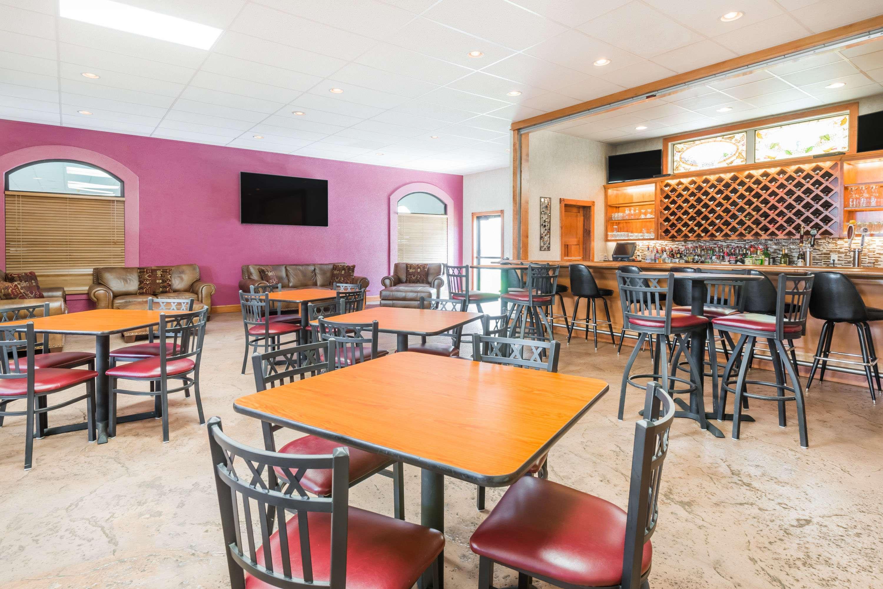 Ramada By Wyndham Strasburg Dover Dış mekan fotoğraf