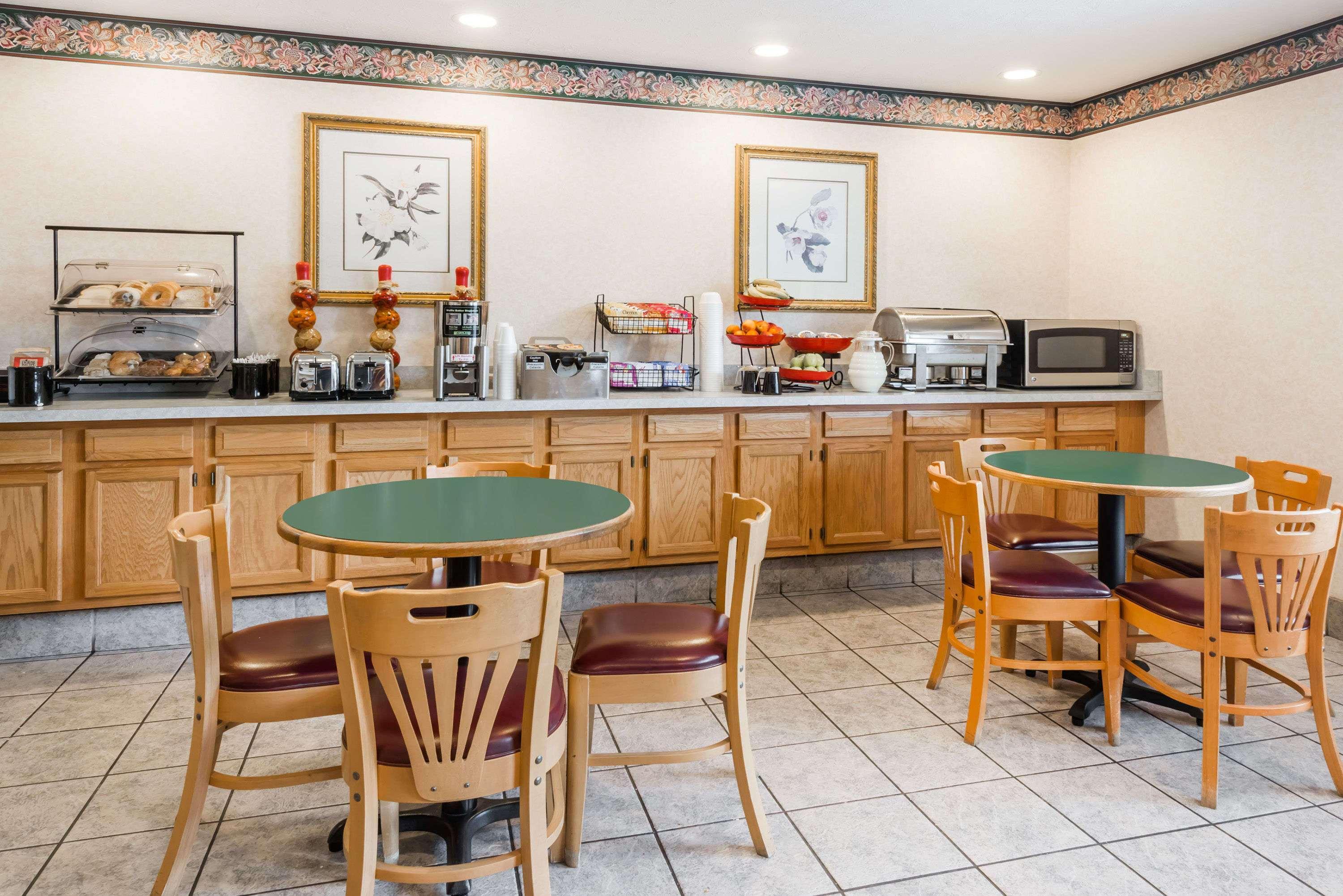 Ramada By Wyndham Strasburg Dover Dış mekan fotoğraf